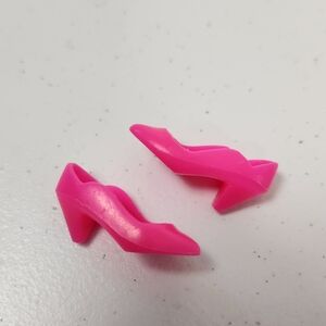 Jem Doll Hot Pink Scalloped Wavy Edge High Heel Shoes Replacement Parts Vintage